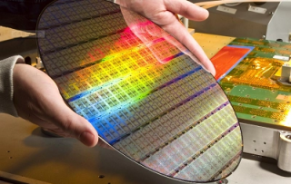 “要為半導(dǎo)體供應(yīng)鏈的割裂做好準備”